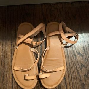 Universal Threads Sandals